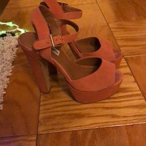 Suede platform sandals